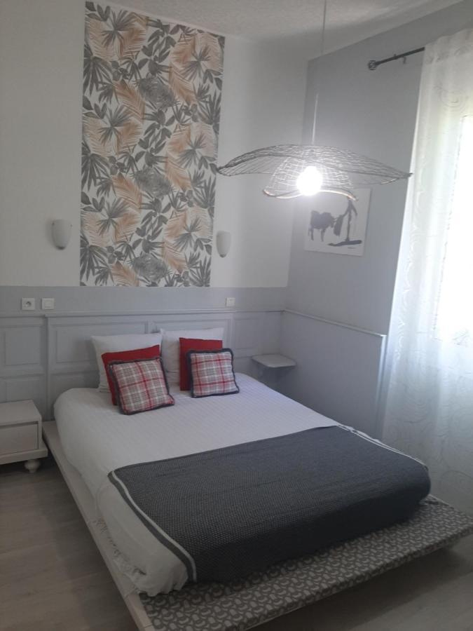 Hotel La Tour Des Fees Quissac  Luaran gambar