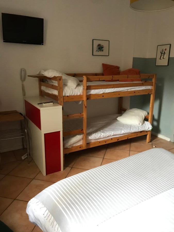 Hotel La Tour Des Fees Quissac  Luaran gambar